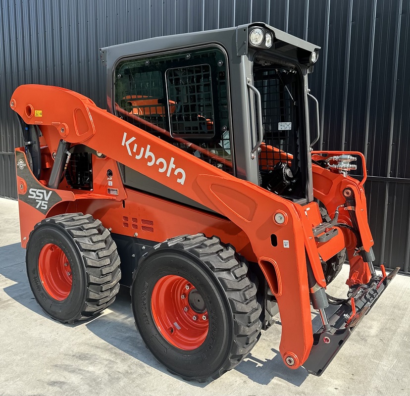 2023 Kubota SSV75 Skid Steer